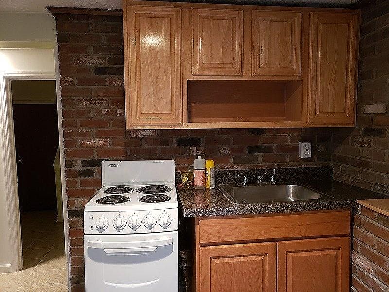 2nd image of 37 Maher Dr