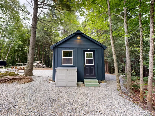 112 Robinson Drive, Monmouth, ME 04259