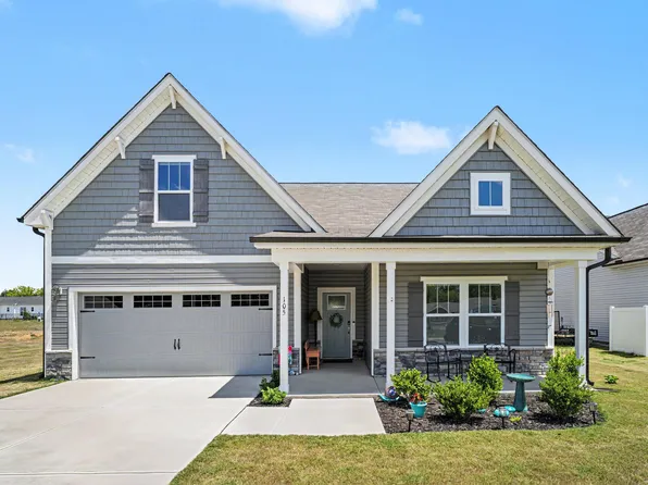 105 Benson Village Dr, Benson, NC 27504