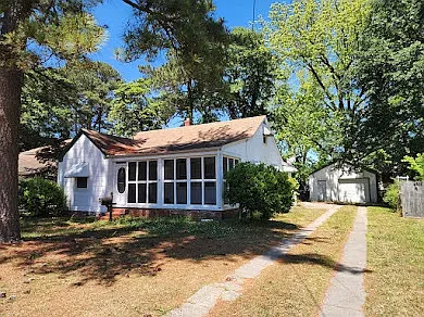 Building Photo - 105 Edison Ave