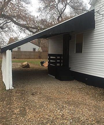 2nd image of 3216 Glenwood Ave