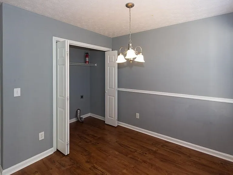 126 Blake Ave — Photo 4