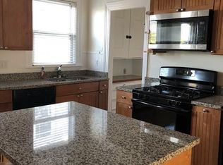 18 University Ave #2, Providence, RI 02906