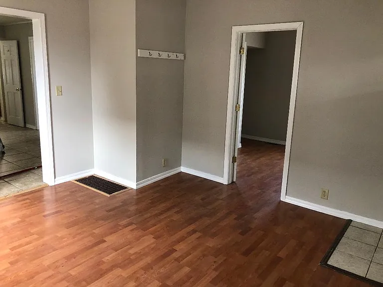403 McKinley Ave — Photo 17