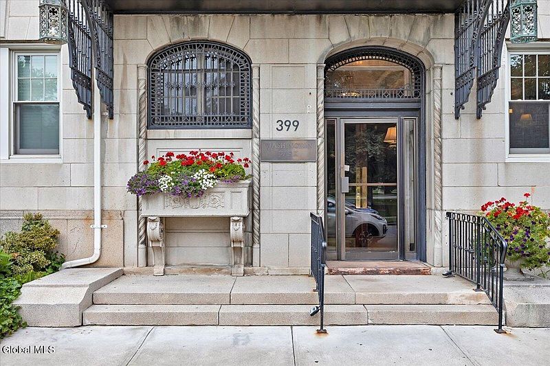 4th image of 399 State Street APT 805