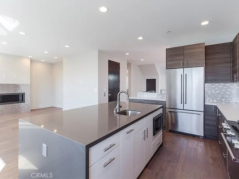 716 N Juanita Ave #A — Photo 30