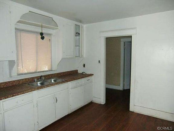 5th image of 132 E Olive St