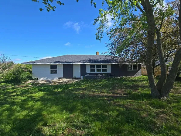5975 Baseline Rd, Grand Junction, MI 49056