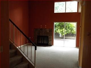3rd image of 1568 Valley Crest Dr