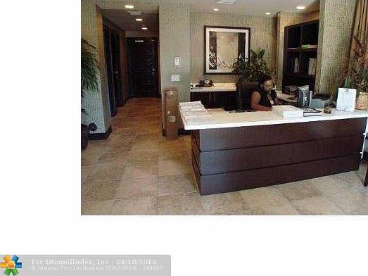 4th image of 2421 NE 65th St APT 507