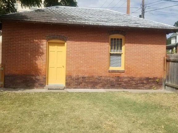 5th image of 602 Santa Fe Ave