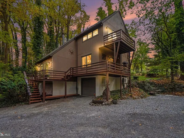 624 Waltonville Rd, Hummelstown, PA 17036