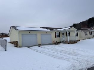 203 Lakeland Dr, Bluefield, WV 24701