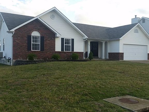 4th image of 402 Winter Wind Dr