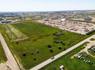 51st St NW, Williston, ND 58801