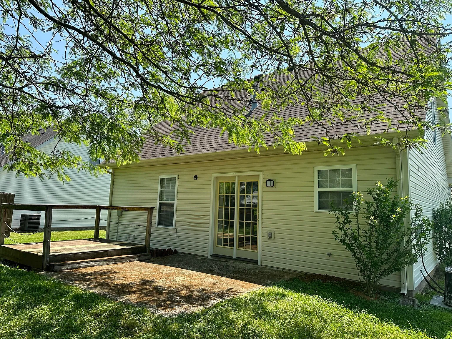 3 bed, 2.0 bath, 1152 sqft, $1,695 — Photo 3