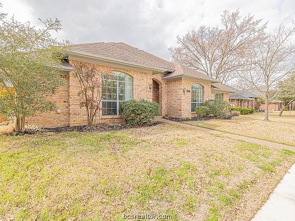 3rd image of 9214 Stonebrook Dr