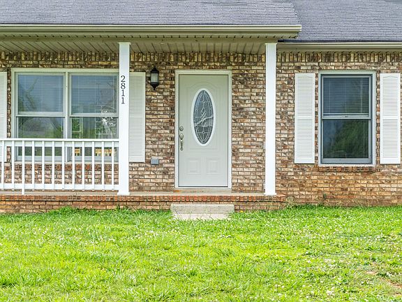3rd image of 2811 Teakwood Dr