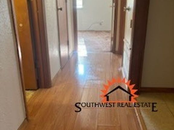 4th image of 816 Wright St #4