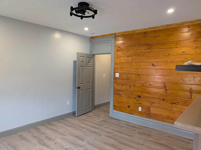 5334 Dresden Way — Photo 12