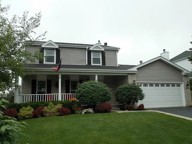 606 Chatham Cir photo 1