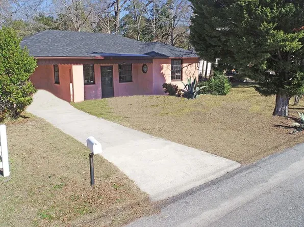 21 E South St, Manning, SC 29102