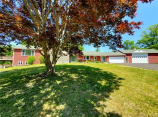 827 Margaret Henry Rd, Sterling, CT 06377