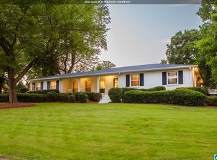 1908 Old Orchard Rd, Vestavia Hills, AL 35216