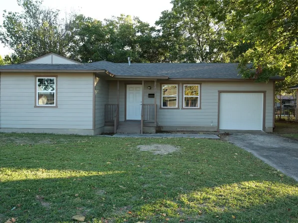 310 E Daugherty Dr, Garland, TX 75041
