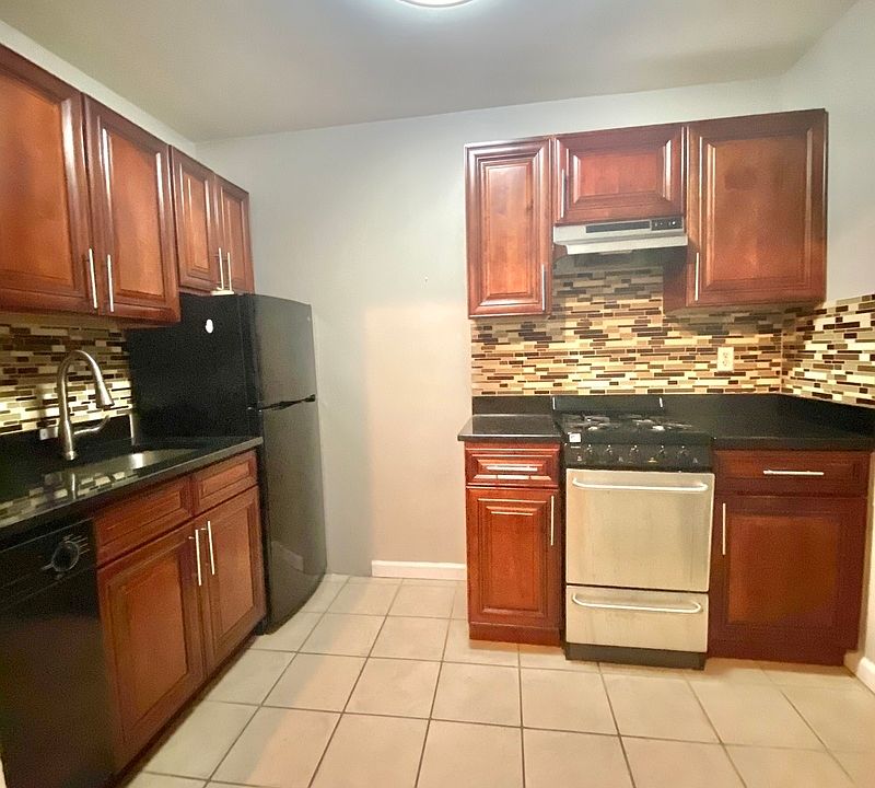 1st image of 413 E 70th St #12C