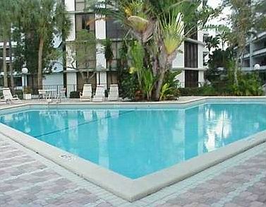 2nd image of 13951 Kendale Lakes Cir #507A