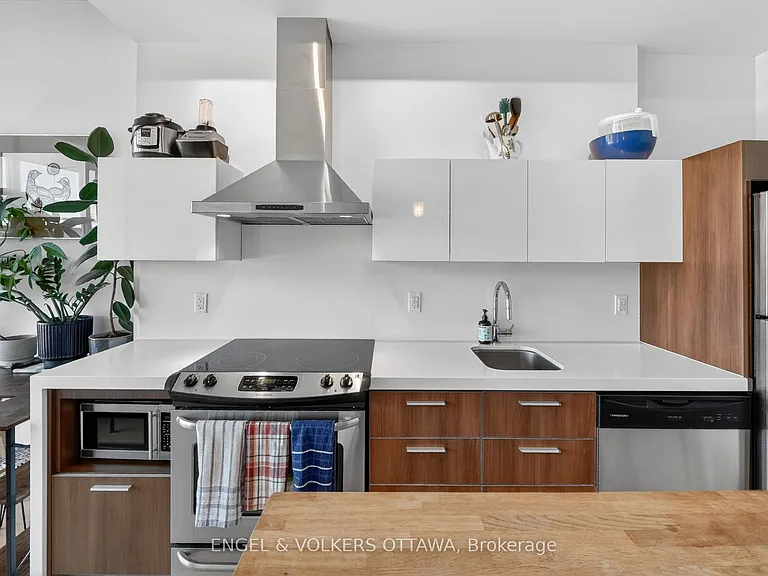 340 McLeod St #935 — Photo 18