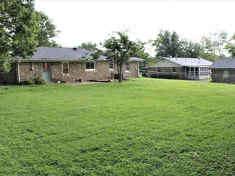 131 Hill N Dale Rd — Photo 4