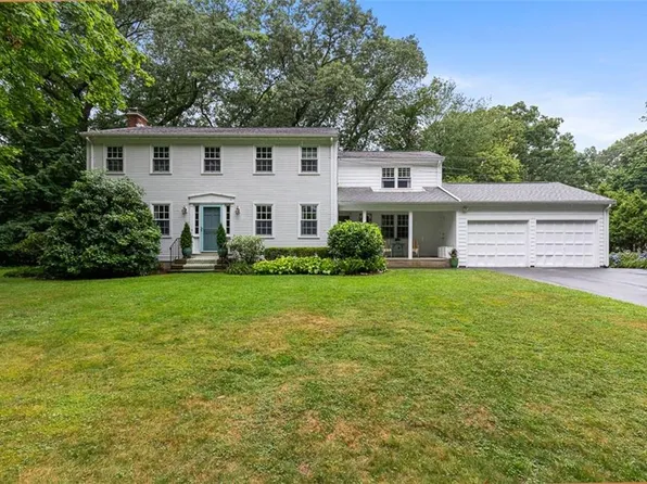 20 Terrace Dr, Barrington, RI 02806