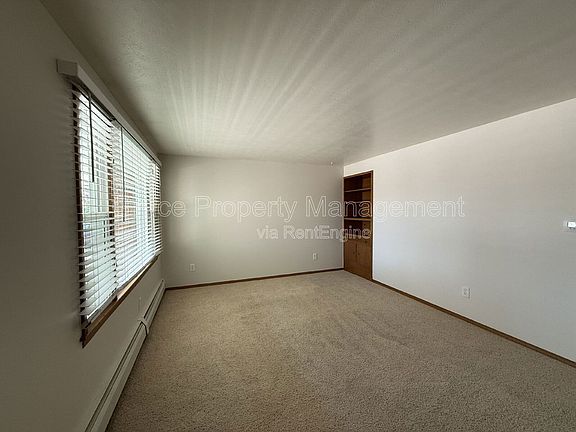 4th image of 2237 Harlan St