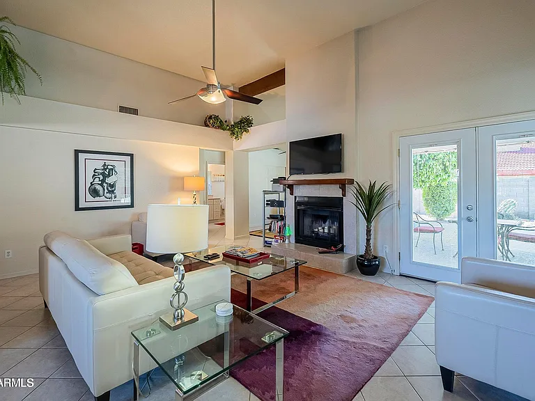 11055 E Clinton St — Photo 8