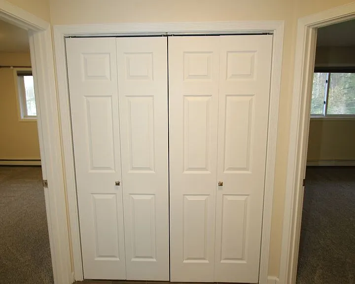 5941 Keyann Cir — Photo 17