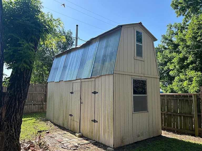 948 N Dellrose Ave — Photo 11