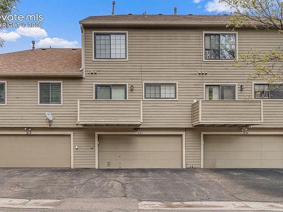 4th image of 223 Lorraine Ct
