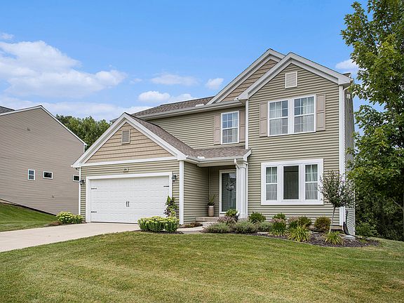 3rd image of 379 Minstehr Dr