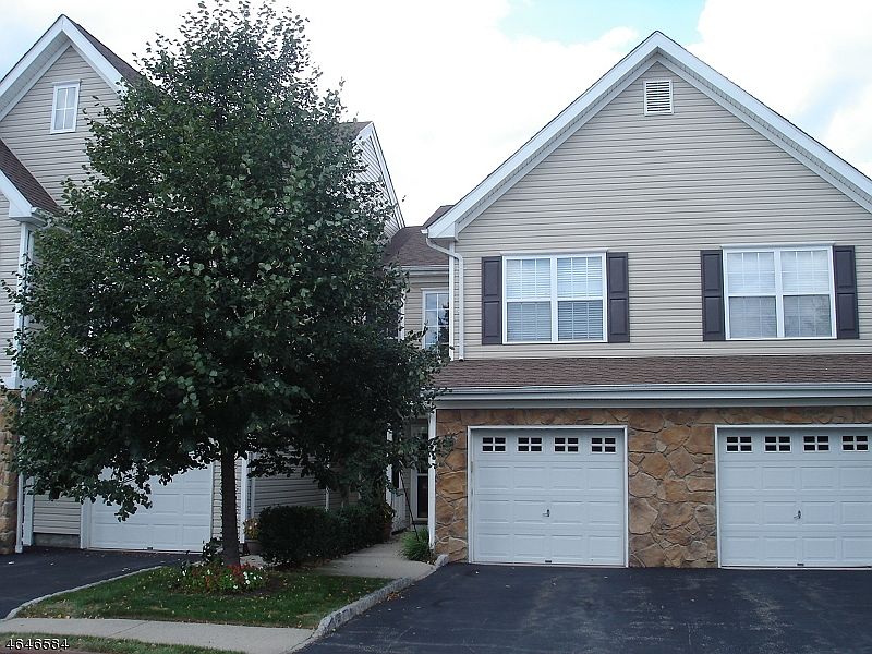 1st image of 54 Mountainside Dr #5-4