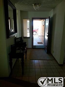 Nice Large Entry way, tile floors, Steel Door&Jam