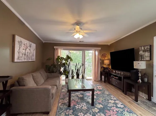 26 Aspen Ct, Hamilton, NJ 08619