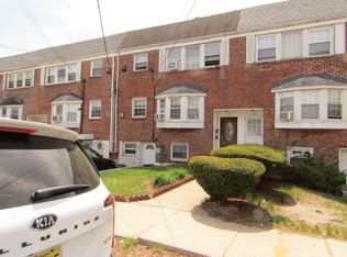 31 Exeter Rd, Jersey City, NJ 07305