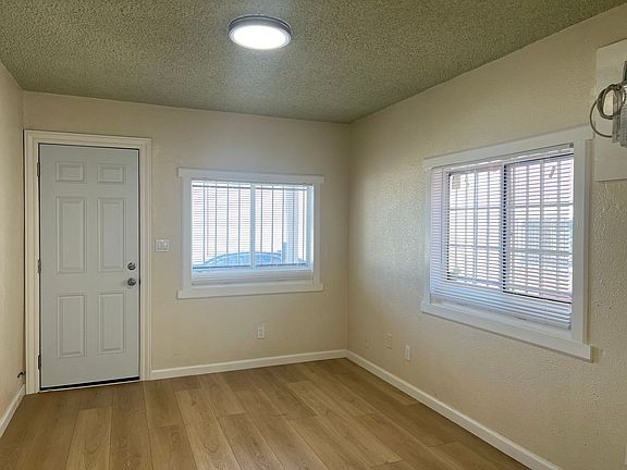4th image of 133 Chester Ave #137