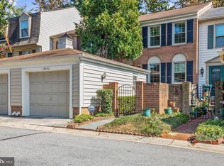 19723 Greenside Ter, Montgomery Village, MD 20886