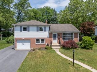 2439 W Congress St, Allentown, PA 18104