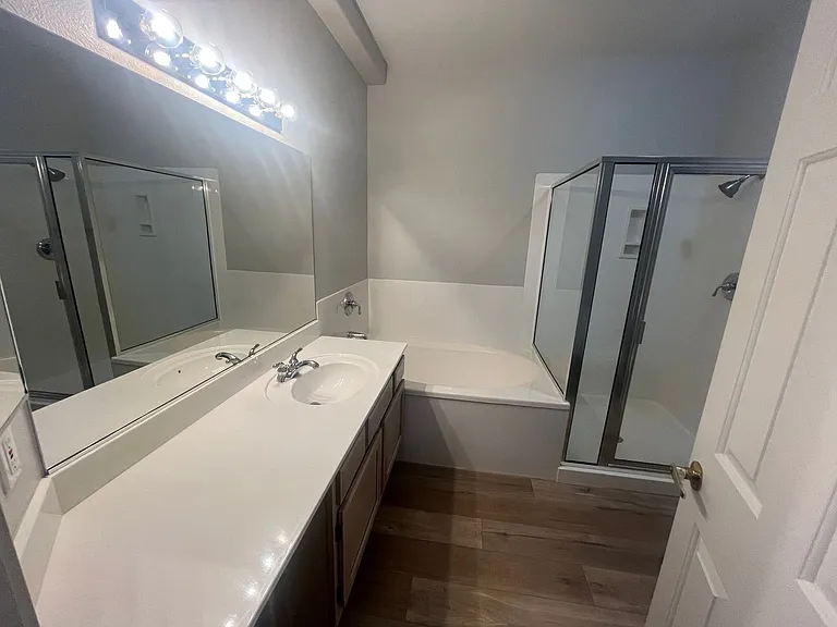 8728 Red Rio Dr #201 — Photo 27