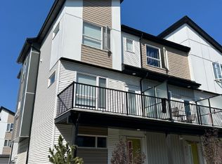 301 Redstone Blvd NE #440, Calgary, AB T3N 1V6