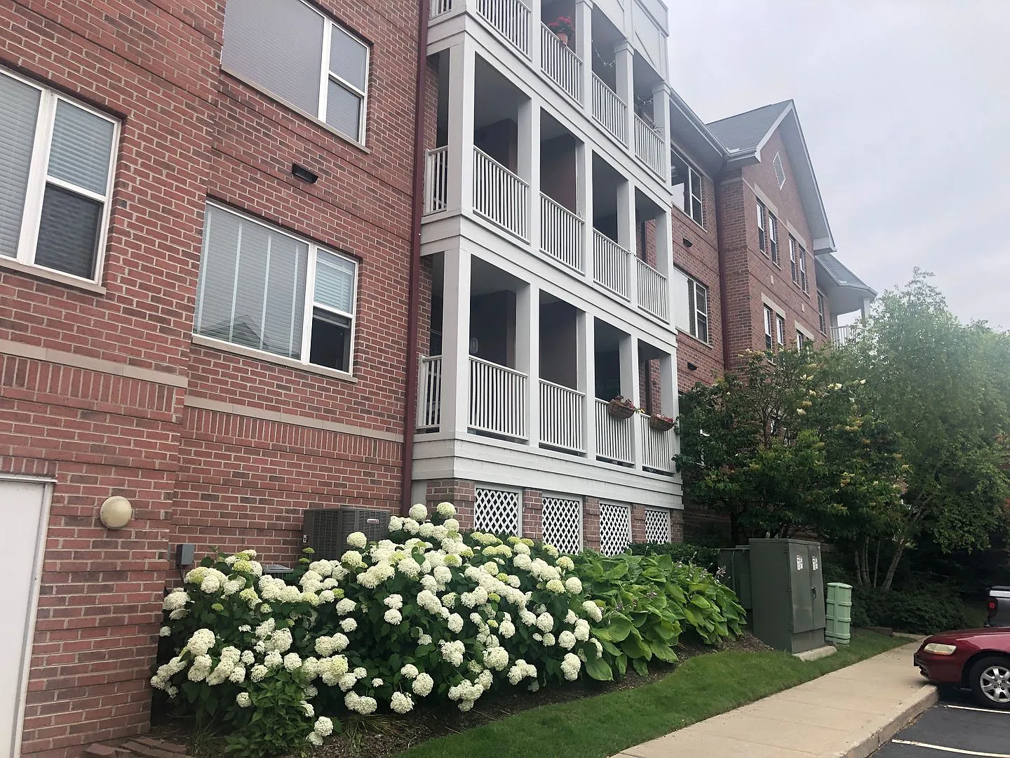 Downtown 1BR/1BA Condo in Beautiful Building — Photo 3